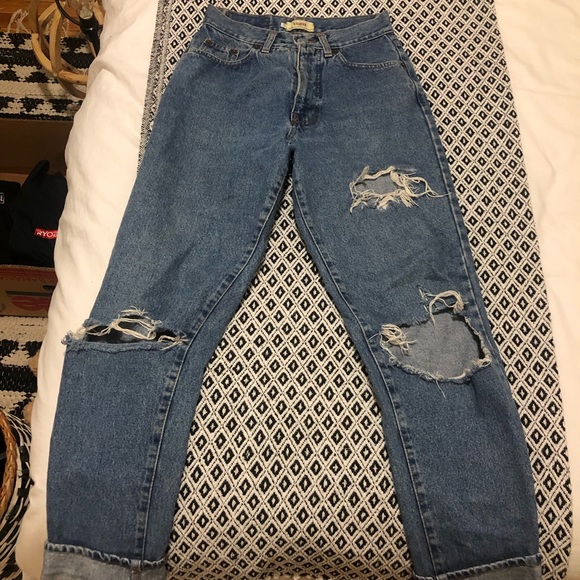 High Rise Mom Jeans - Picture 1 of 3